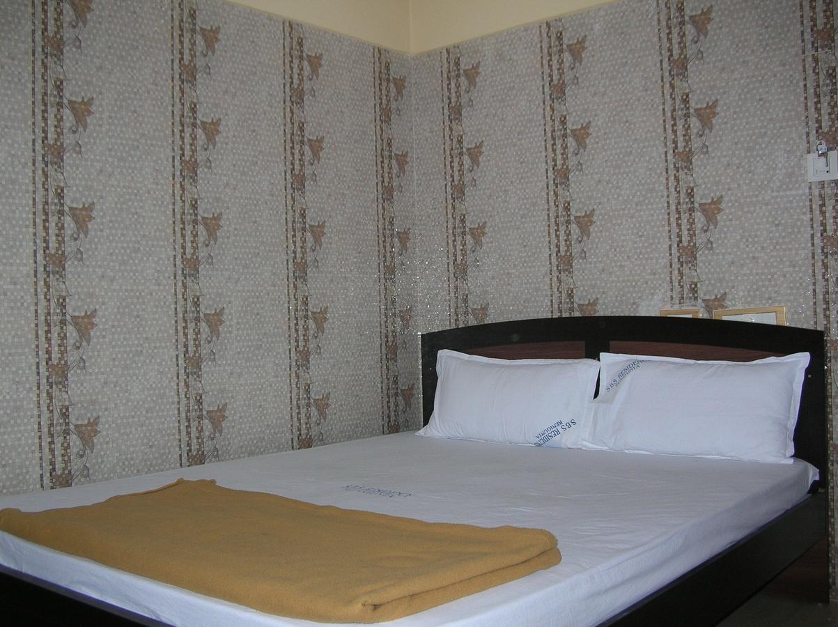 Sbs Residency Tirupati Hotel Renigunta Camera foto