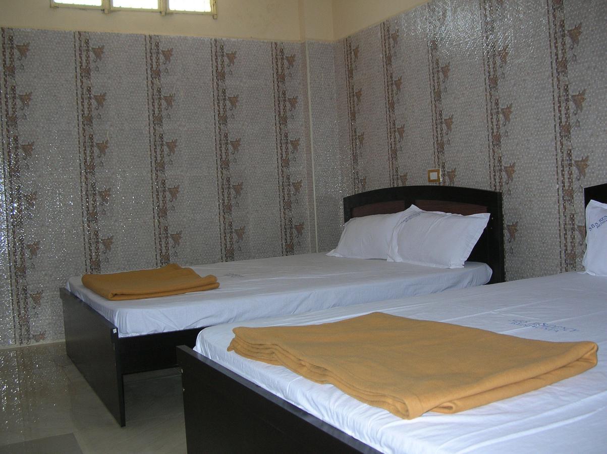 Sbs Residency Tirupati Hotel Renigunta Camera foto
